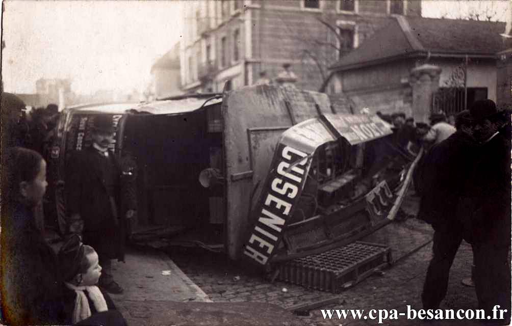 BESANÇON - Avenue Carnot - Accident de tramway du 20 décembre 1902